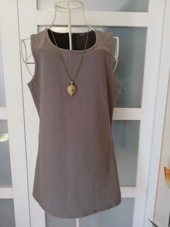 Robe  d été couleur marron /taupe T 40