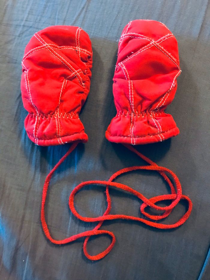 Moufles rouges