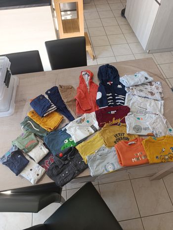 Lot de vêtements 6 mois