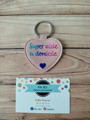 Porte clé simili cuir coeur super aide à domicile