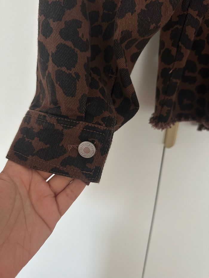 Veste en jean motif léopard taille unique - photo numéro 6