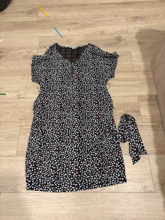 Robe manches courtes