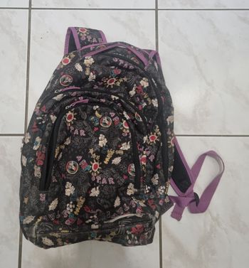 sac à dos noir avec motif dos renforcé primaire