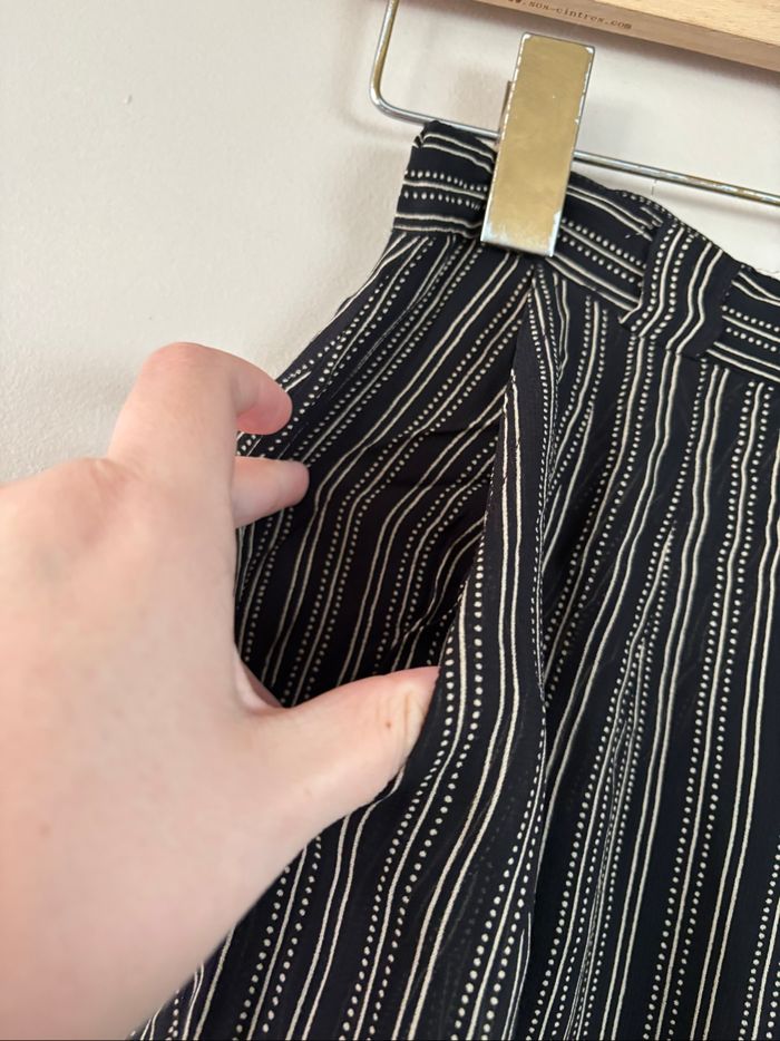 Pantalon noir à rayures - photo numéro 3