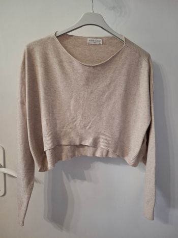 Pull crop top taille 38 en très bon état 