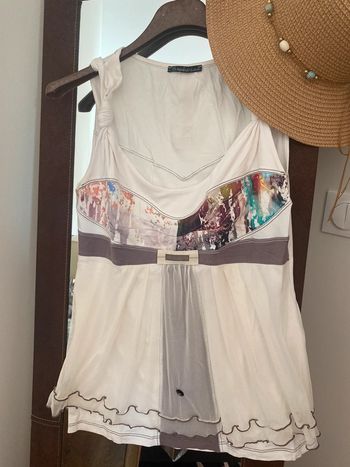 Joli haut de la marque la mode est à vous