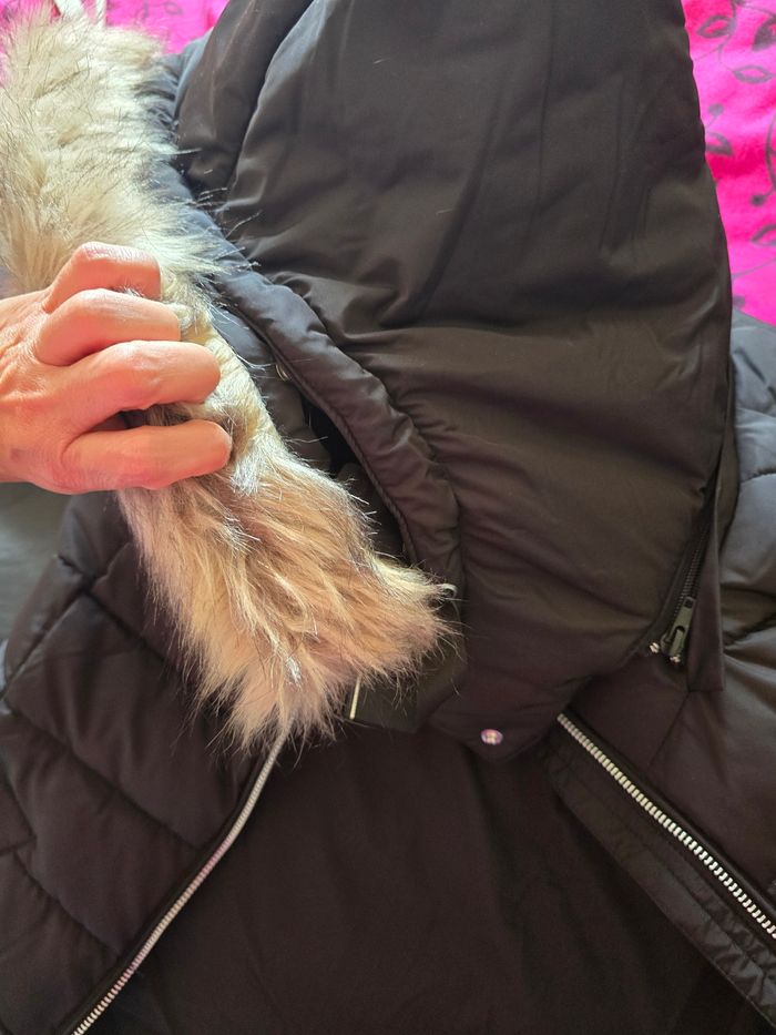 Doudoune neuve taille M marque Jennyfer - photo numéro 6