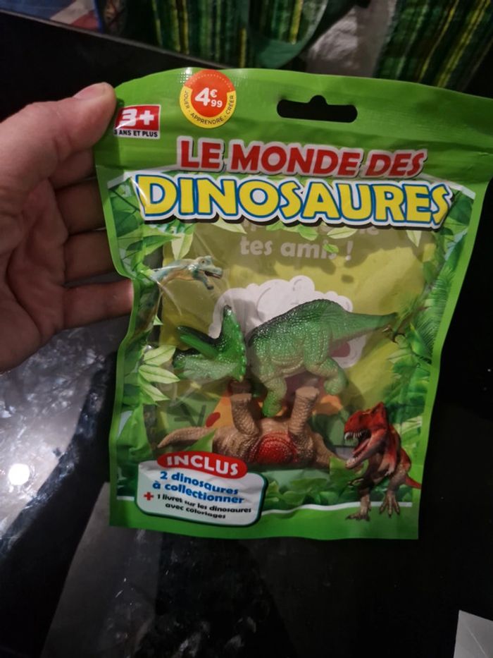 Le monde des dinosaures - photo numéro 2