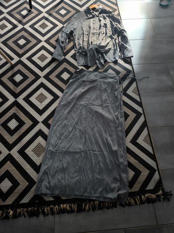 Ensemble jupe longue et chemisier taille xs 34 neuf