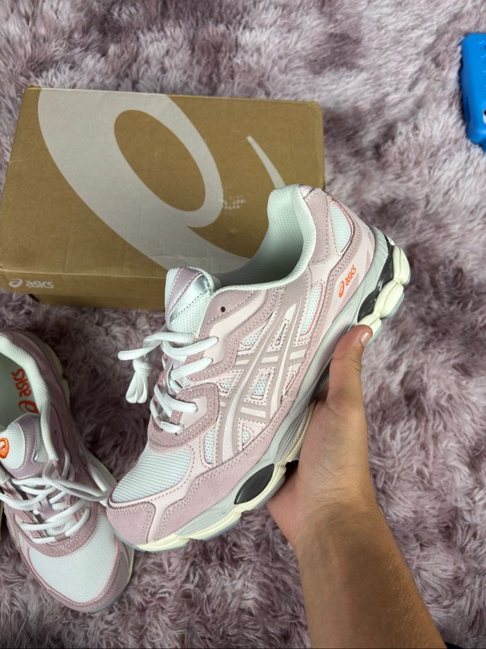 Asics rose pink neuve taille 41,5 - photo numéro 2