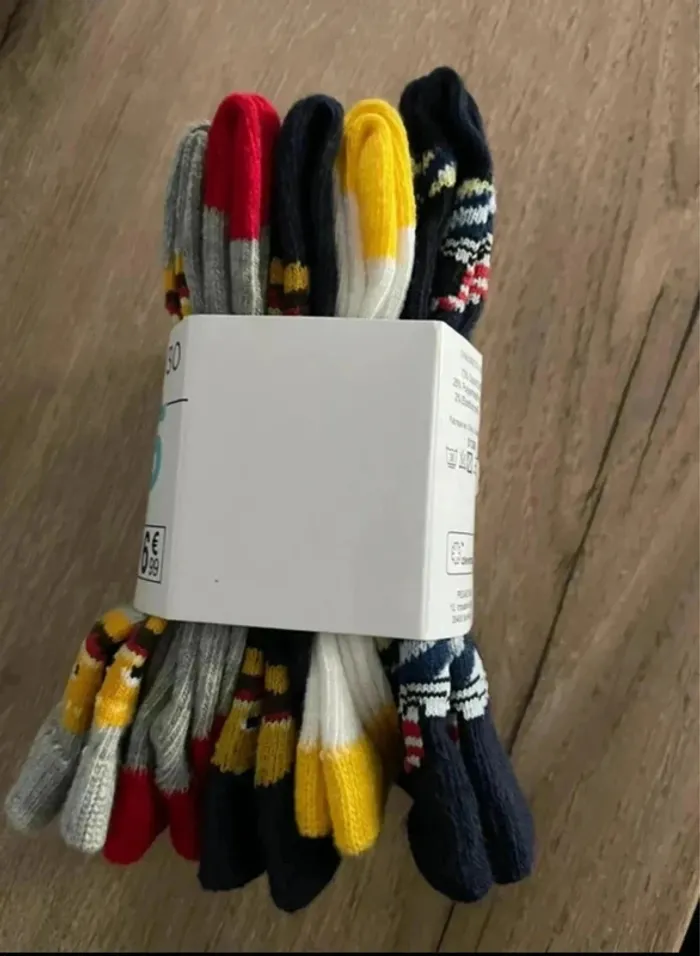 5 paires de chaussettes neuves taille 27/30 - photo numéro 2