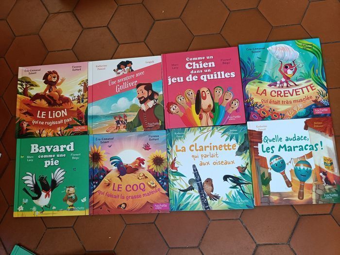 Lot de 8 livres Hachette Jeunesse neufs