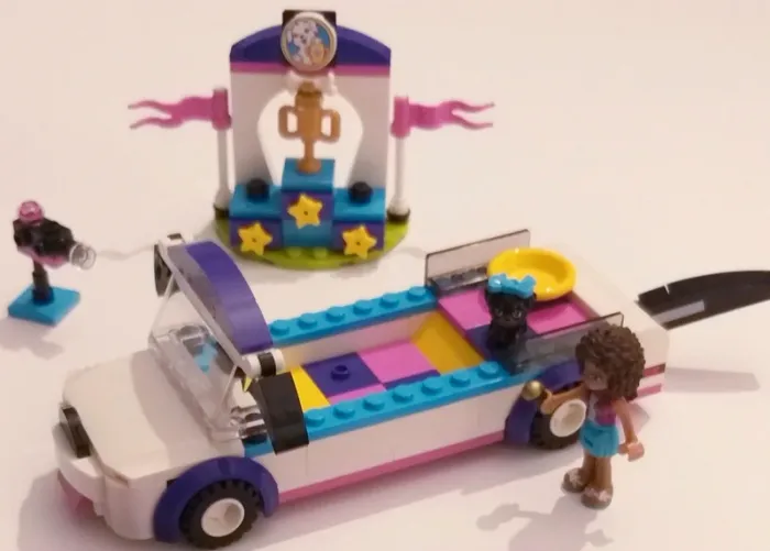 Lego friends 41301 Le défilé des chiots - photo numéro 2