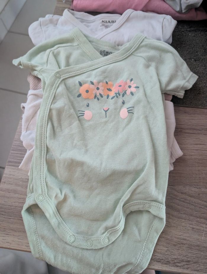 Lot de 4 bodies fille ou mix - photo numéro 2