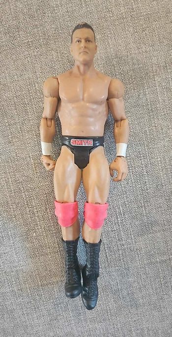 Figurine David hart smith Wwe