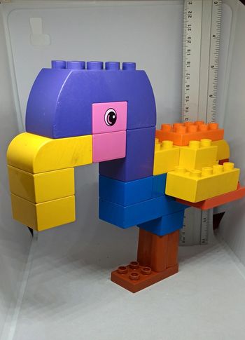 Oiseau flamant rose en briques lego duplo