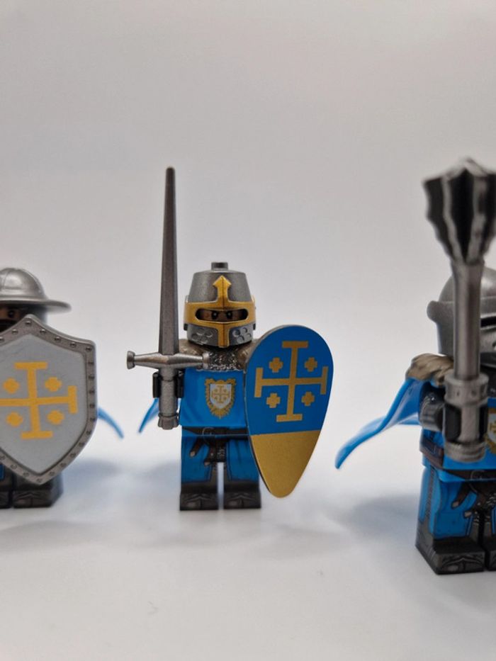 Figurines type lego 4 chevaliers templiers seigneur des anneaux - photo numéro 3