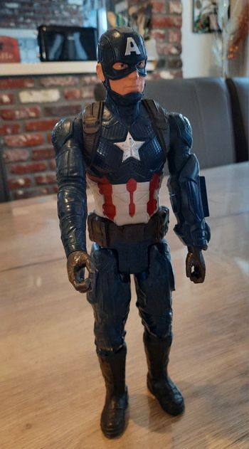 Figurine capitaine America Marvel