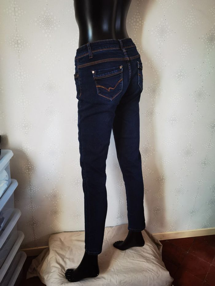 D1997 - jeans femme en taille 38 - photo numéro 2
