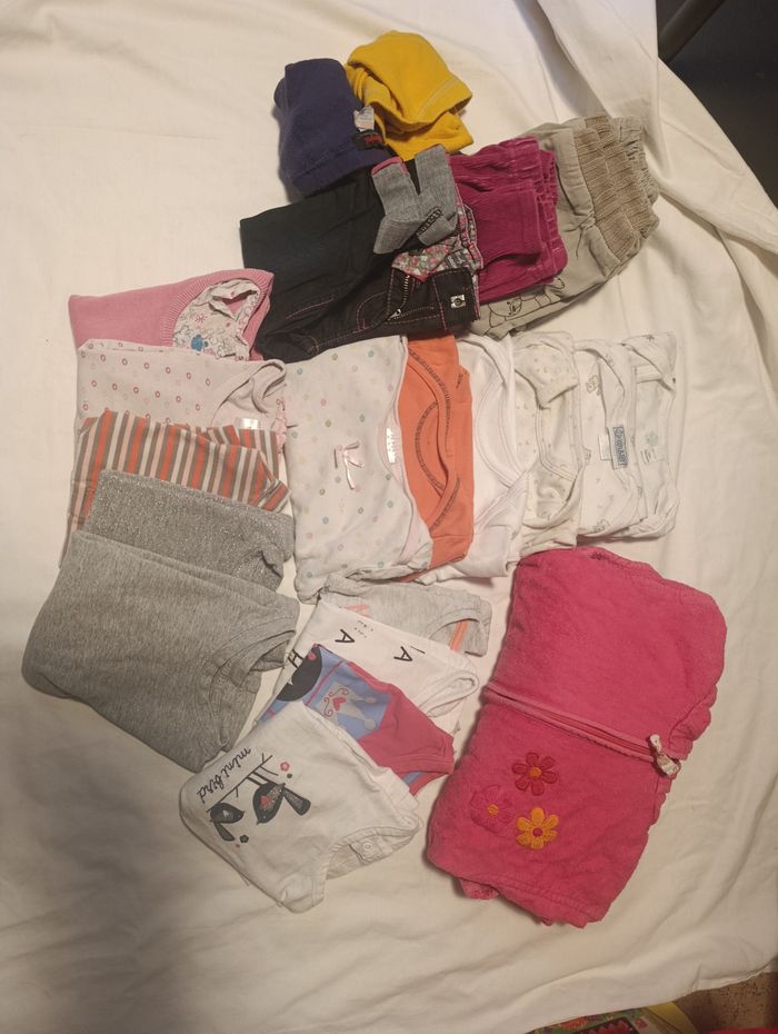 Lot de vêtements - photo numéro 3
