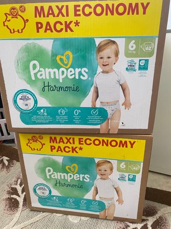 Couches Pampers taille 6 deux cartons 40€