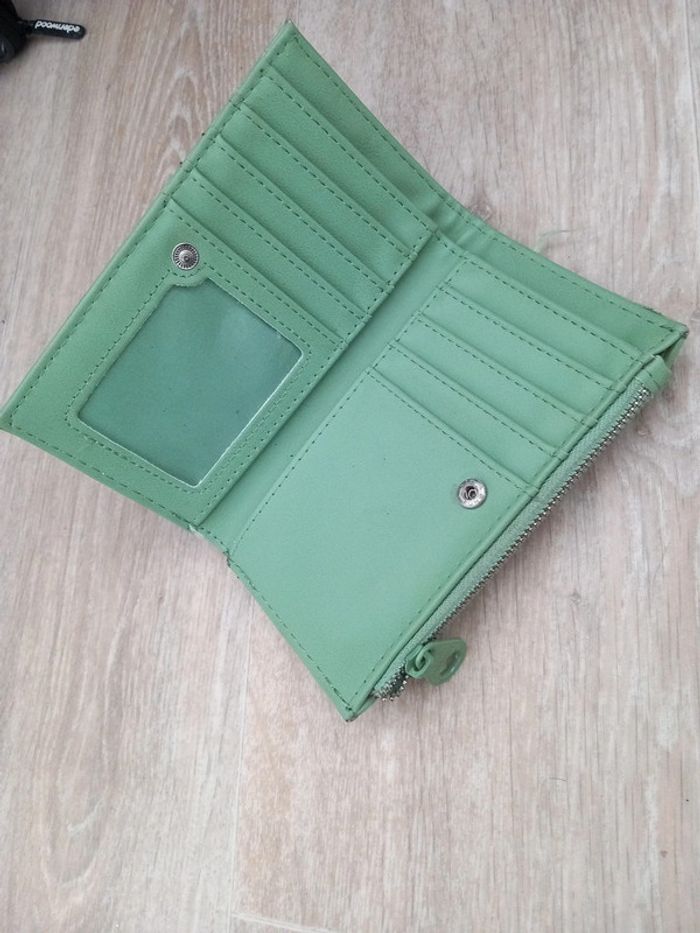 Porte-feuille Stradivarius - photo numéro 2