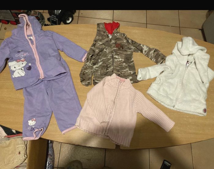 Lot de +45 vêtements taille 12 mois - photo numéro 8