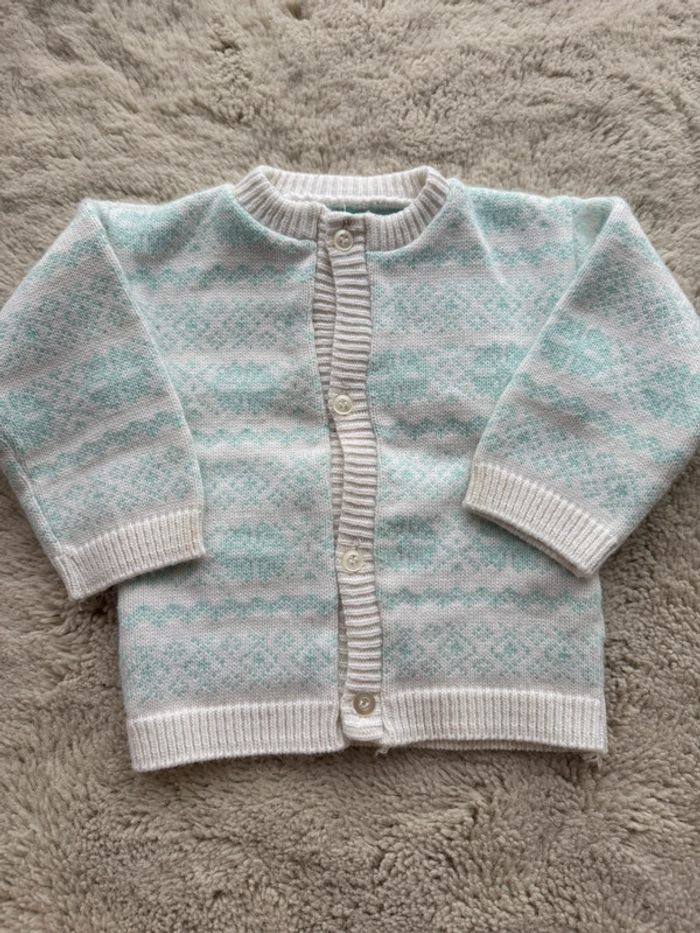 👚 gilet en maille bleu ciel et blanc -12-18 mois - bébé fille très bon état