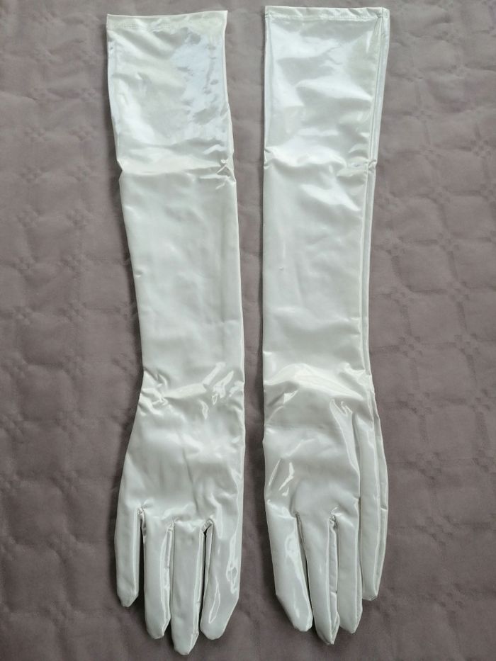 Fetish gants en vinyle blancs t xl - photo numéro 4