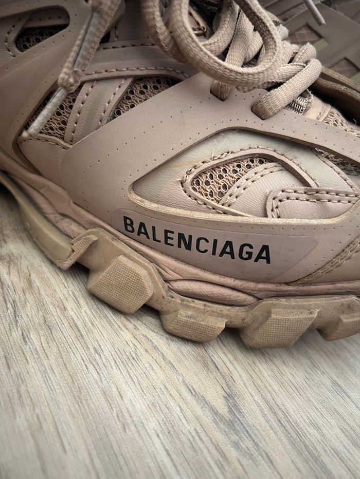 Track Balenciaga - photo numéro 7