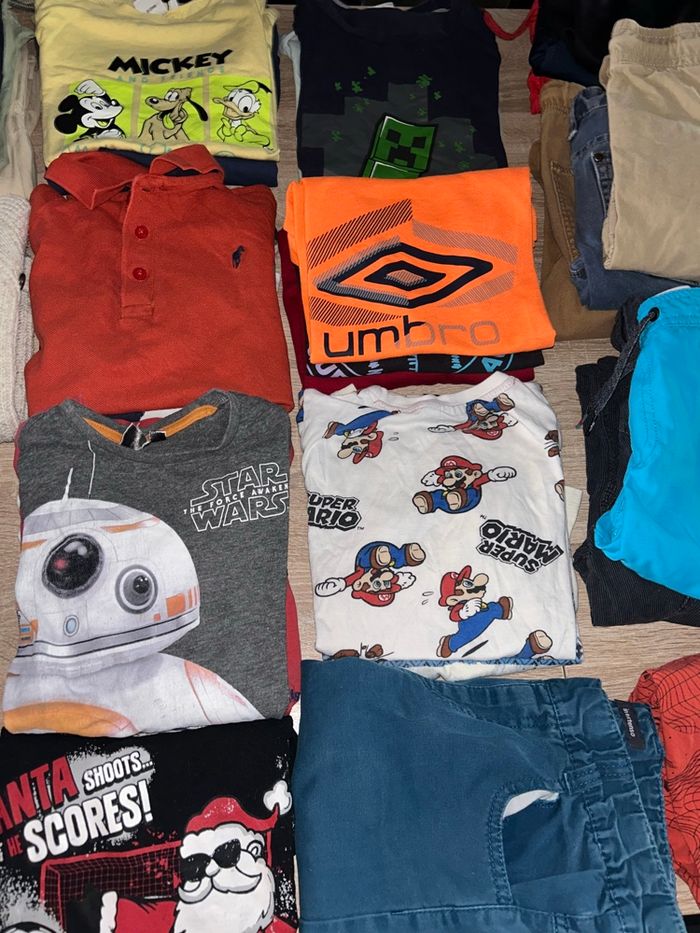 Je vous propose un lot de de 40 vêtements garçon - photo numéro 5