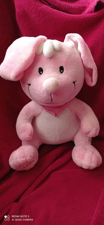 Peluche lapin rose