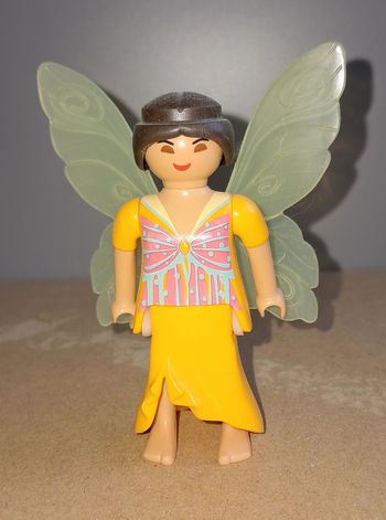Deux Playmobil Collection Fées et Chevaliers
