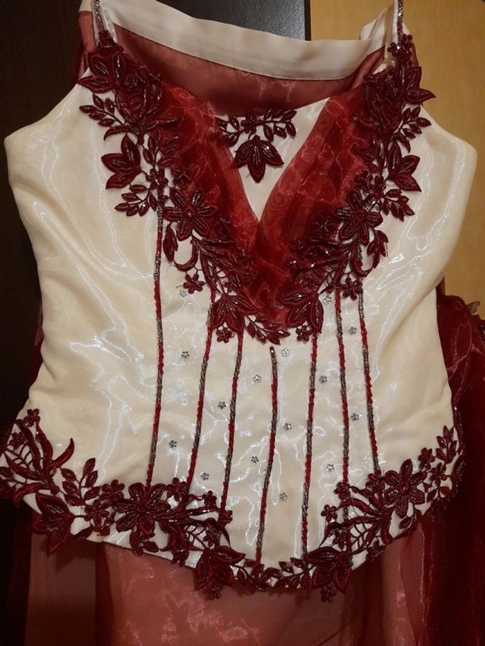 Robe de soirée - photo numéro 2