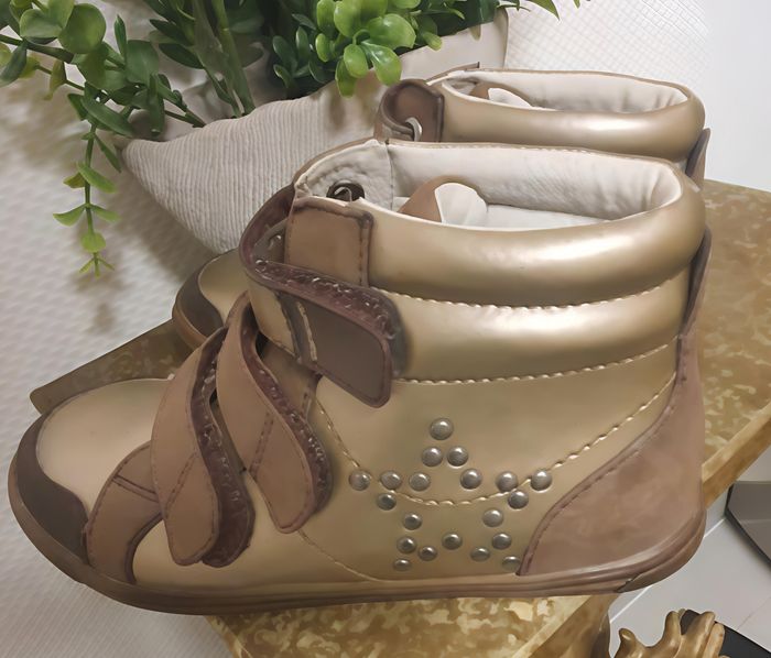 Sneackers montante enfants taille 34 marque Verbaudet neuf - photo numéro 4