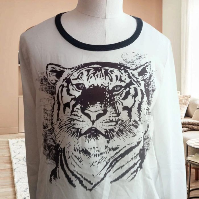 Blouse tigne blanc spot  taille 38 - photo numéro 2