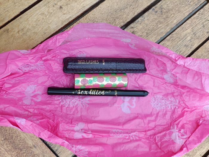 PALETTE TARTE ANANAS RARE ET LIMITEE - photo numéro 3