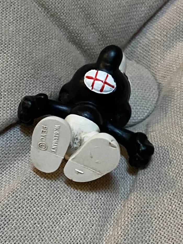 Figurine Schtroumpf noir 20007 Schleich, smurf, schlumpf, puffi, pitufos - photo numéro 3