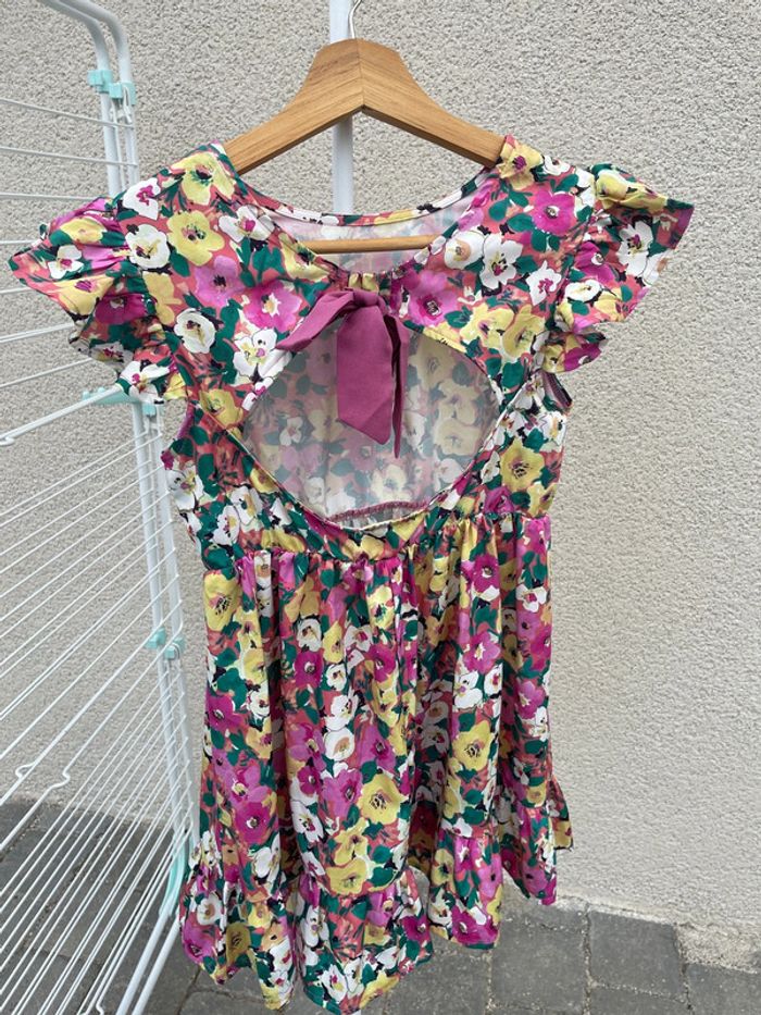 Magnifique robe d’été fleurie et colorée - photo numéro 2