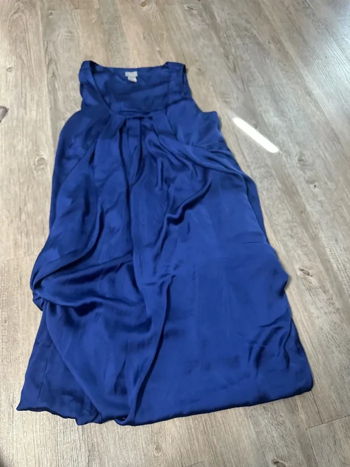 Gros lot robe et hauts taille M/38 - photo numéro 2