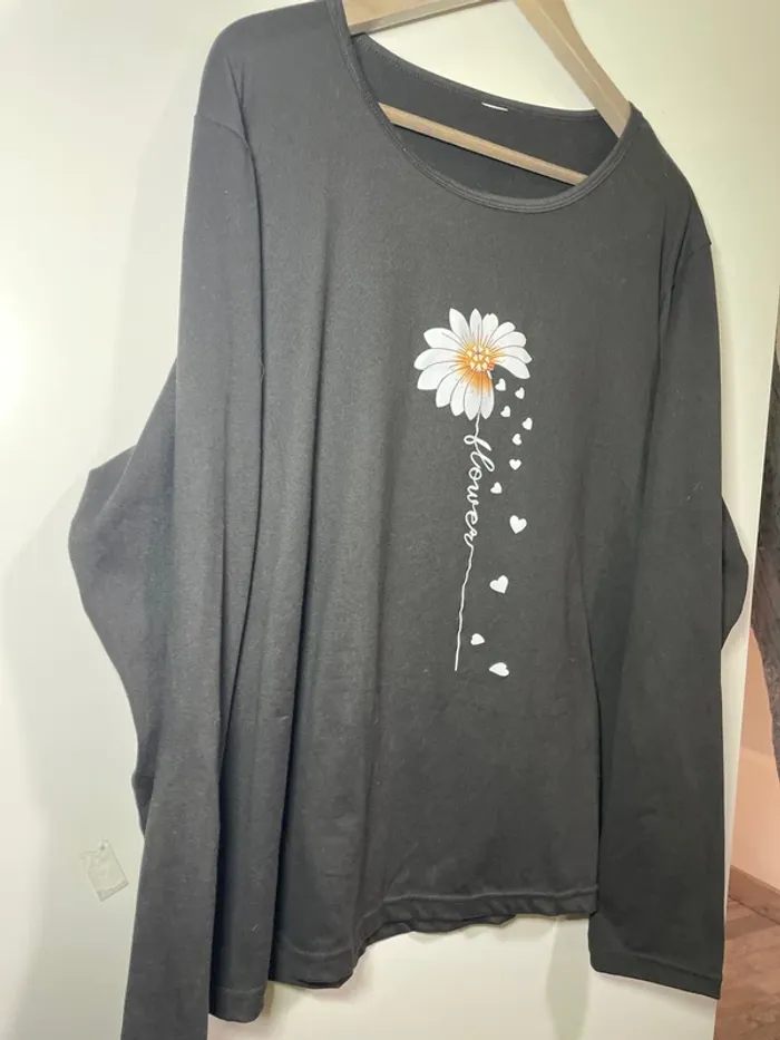 T shirt noir femme manches longues taille 46 ou 48 - photo numéro 3