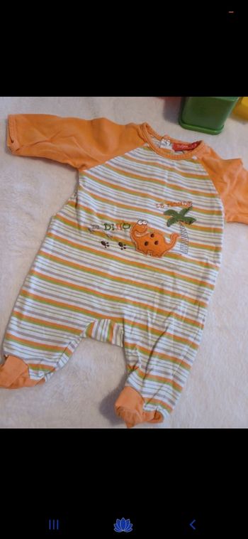 Pyjama bébé taille 1 mois