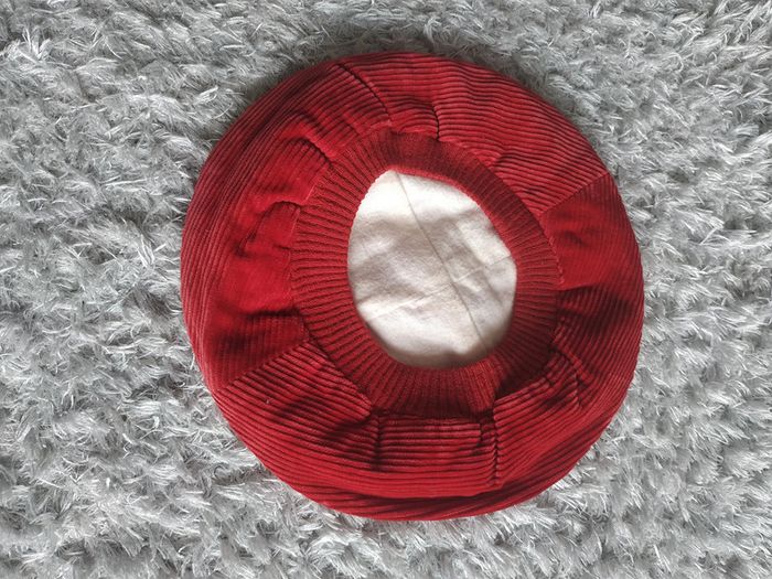 Beret velours rouge - photo numéro 2