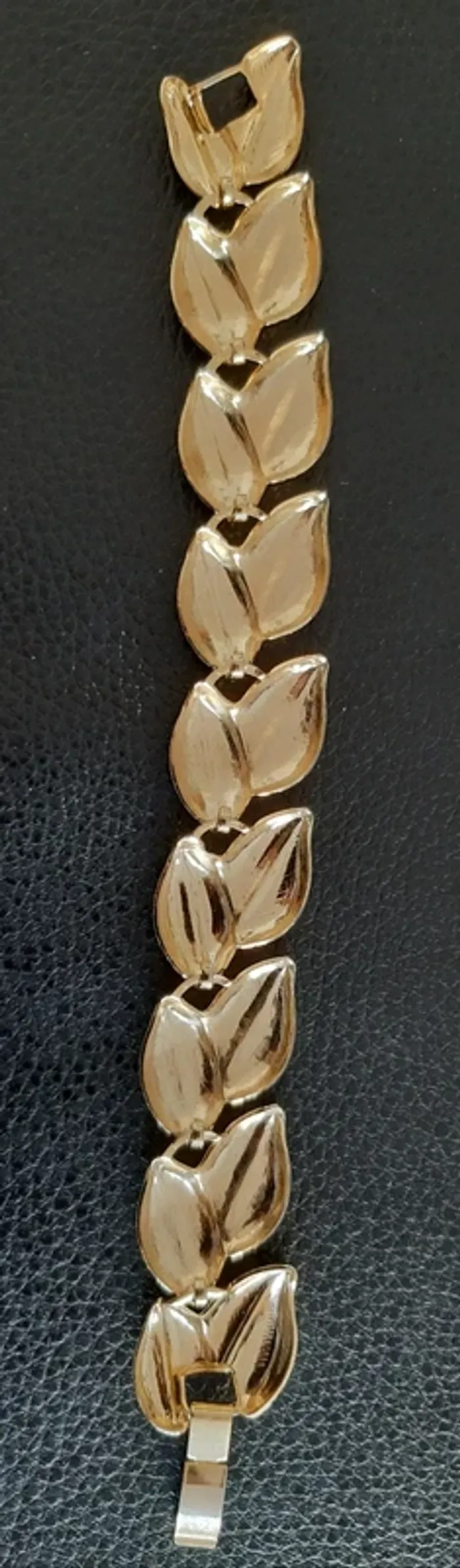 Superbe parure collier, bracelet et boucles d'oreilles assortis motif feuilles en métal doré. - photo numéro 12