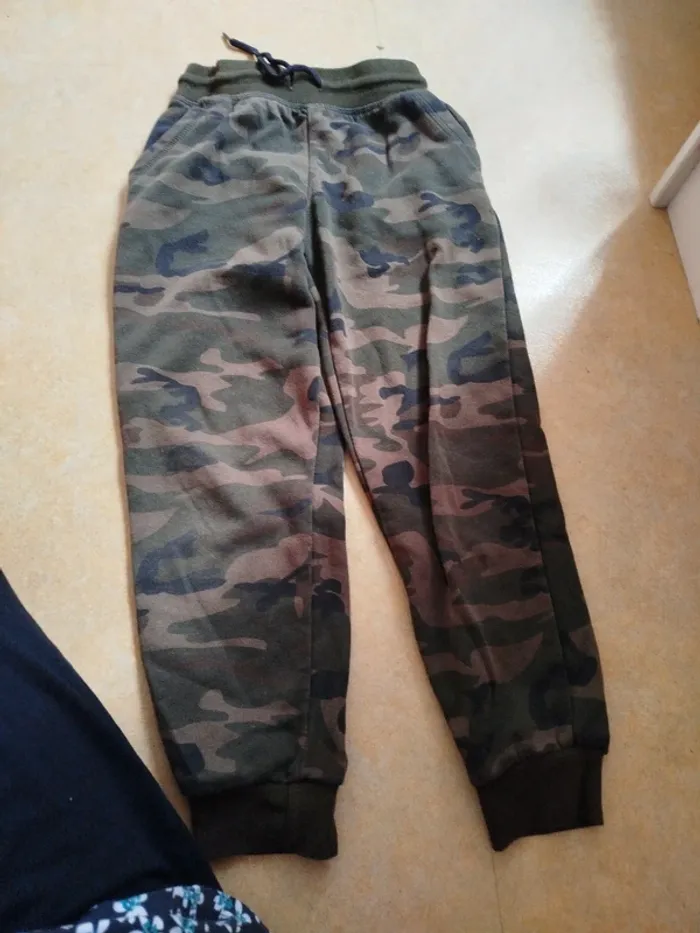 Survêt militaire