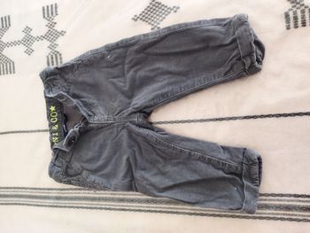 Pantalon taille 9 mois