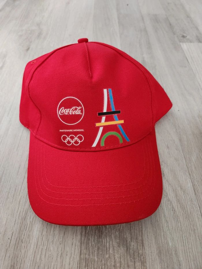 Casquette coca cola JO 2024