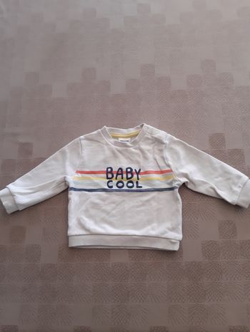 Sweat-shirt Tape à l'œil 9 mois.