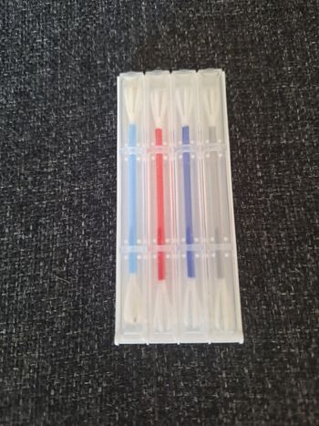 Lot de 4 cures oreilles / Mercurochrome