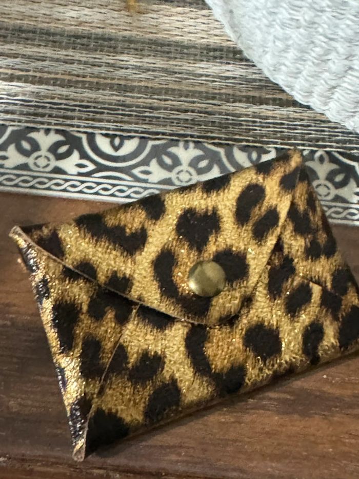 Porte carte ou petit porte monnaie cuir léopard neuf - photo numéro 5